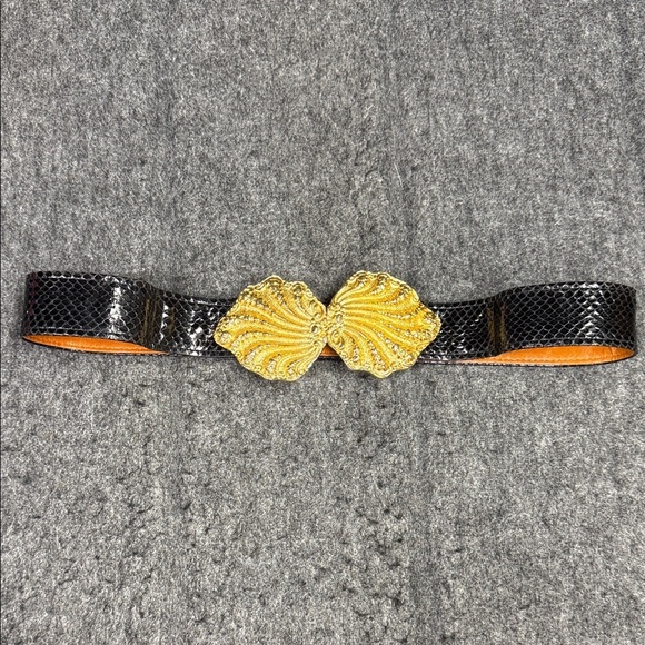 Alexis Kirk Snakeskin Elegant Black and Gold Textured Belt VINTAGE main image 4
